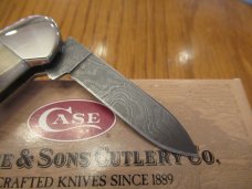 Case XX 1998 Red Stag Handle Damascus Canoe Pattern # R52131D Case XX 1998 Red Stag Handle Damascus Canoe Pattern # R52131D