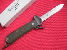 Vintage Large Size German PARATROOPER Gravity Knife - MINT IN BOX Vintage Large Size German PARATROOPER Gravity Knife - MINT IN BOX