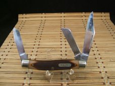 SCHRADE N.Y. U.S.A. OLD TIMER 8OT SR. STOCKMAN TRIPLE HIGH CARBON STEEL BLADE FOLDING POCKET KNIFE
