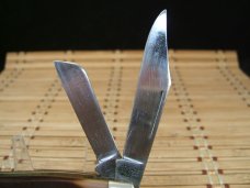 SCHRADE N.Y. U.S.A. OLD TIMER 8OT SR. STOCKMAN TRIPLE HIGH CARBON STEEL BLADE FOLDING POCKET KNIFE