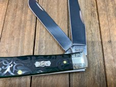 Case Trapper Bermuda Green Heart Ivy Scrolled Bolsters Case Trapper Bermuda Green Heart Ivy Scrolled Bolsters
