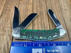Case 3 Blade Sowbelly Bermuda Green Heart Ivy Bone with Scrolled Bolsters.