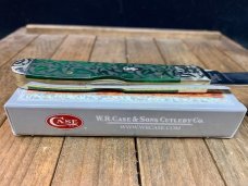 Case Tribal Lock Bermuda Green Heart Ivy Etched Bone with Scrolled Bolsters Case Tribal Lock Bermuda Green Heart Ivy Etched Bone with Scrolled Bolsters