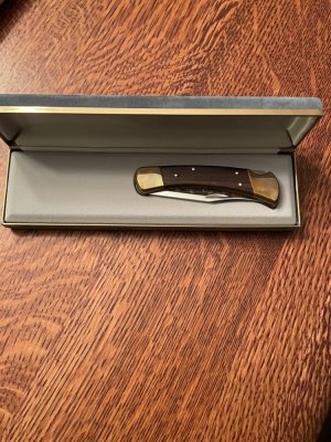 Buck 110v J.E.B. Stuart 1989 Gold Etched 181/250 