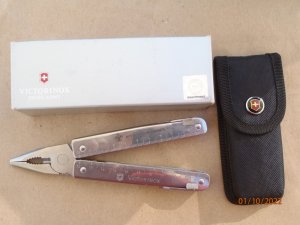 Victorinox Swiss Army Multi - Tool Official Boy Scout