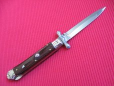 Italian MEDICI Style Swing Guard STILETTO Switchblade