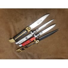 Lot of 4 switchblades Lot of 4 switchblades