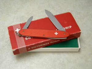Victorinox Switzerland Stainless Rostfrei Red Alox Popular Swiss Army Knife NIB