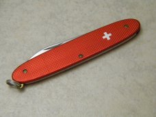 Victorinox Switzerland Stainless Rostfrei Red Alox Popular Swiss Army Knife NIB Victorinox Switzerland Stainless Rostfrei Red Alox Popular Swiss Army Knife NIB