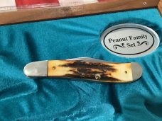 Case xx 1993 Peanut Family 5240 Trapper w Great Stag Handles. 1 of 500 -NOS Case xx 1993 Peanut Family 5240 Trapper w Great Stag Handles. 1 of 500 -NOS