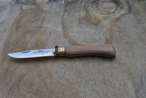 Old Bull Maniago Italy Locking Folder 4 1/2" Closed Mint Wood Handles Brass Collar Model 'Lupo'
