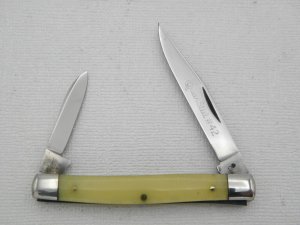 Queen Cutlery Co. #42 Small Serpentine in Amber handles: 2 5/8” closed; 1958 – 1960,