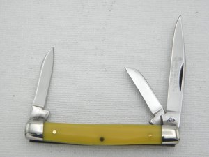 Queen Cutlery Co. #34 Three Blade Serpentine in Amber handles: 2 5/8” closed; 1971