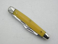 Queen Cutlery Co. #34 Three Blade Serpentine in Amber handles: 2 5/8” closed; 1971 Queen Cutlery Co. #34 Three Blade Serpentine in Amber handles: 2 5/8” closed; 1971