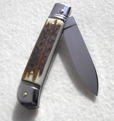 AKC 8" CLASSIC ITALIAN VINTAGE INDIA STAG LEVER LOCK 