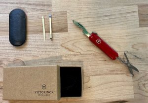Victorinox Jet Setter with Red scales, free shipping 