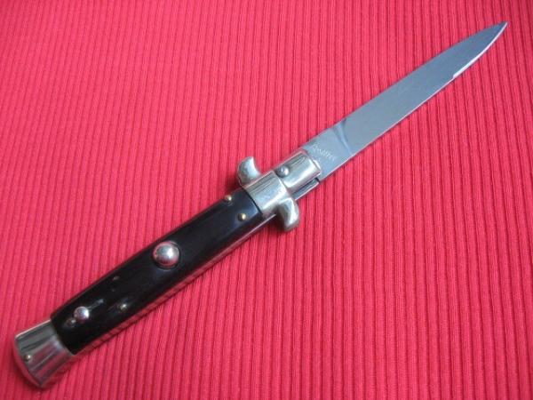 Vintage 1960's Italian Button Open / Close Stiletto Switchblade Vintage 1960's Italian Button Open / Close Stiletto Switchblade