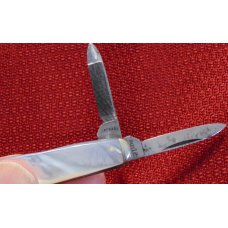VINTAGE HARVARD ( GEORGE WORTHINGTON CO., CLEVELAND OHIO ) GENUINE PEARL WHITTLER KNIFE 1920-1940 VINTAGE HARVARD ( GEORGE WORTHINGTON CO., CLEVELAND OHIO ) GENUINE PEARL WHITTLER KNIFE 1920-1940