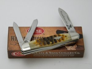 Case XX USA 63046WH  2009 Molasses Bone Humpback Whittler Knife in Box