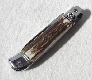 AKC 8" CLASSIC ITALIAN VINTAGE INDIA STAG LEVER LOCK 