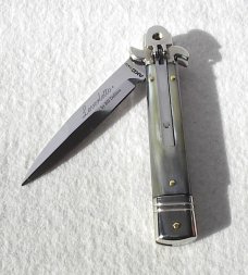 AKC LEVERLETTO 20cm - 8" BRAZILAN HORN WITH NEW MODIFIED BAYONET BLADE   