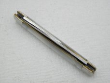 Queen Cutlery #59 Two Blade Serpentine In  Pearl:  2 5/8” closed, 1961-1971