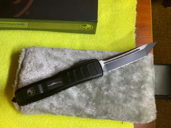 Microtech UTX 85 T/E Signature series 233II-3 TS Microtech UTX 85 T/E Signature series 233II-3 TS
