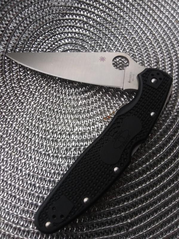 *SOLD SPYDERCO POLICE 4 *SOLD SPYDERCO POLICE 4