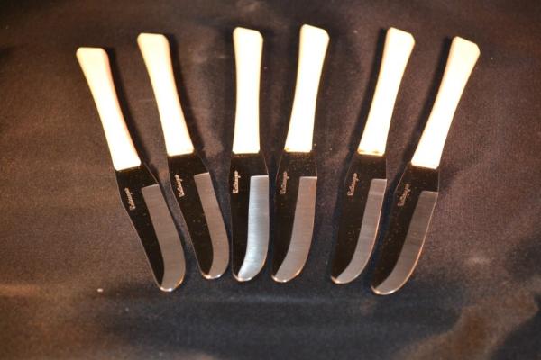 Rare Cattaraugus Steak Knife set. Rare Cattaraugus Steak Knife set.