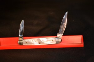 Queen Steel # 4  MOP Penknife