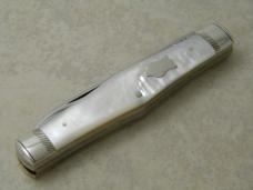 Winchester Trademark USA 1992 Pearl 2967P Swell Center Moose Knife 