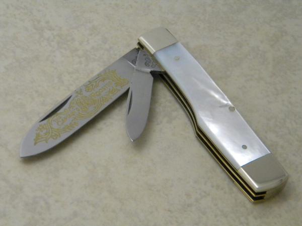 Fight'n Rooster Frank Buster Cutlery Co. Germany Pearl Gunstock Jack Knife 