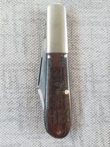 Kroo Traditional Clip Barlow...Blanket micarta scales.elongated steel bolsters..N690..coa & slip.. Kroo Traditional Clip Barlow...Blanket micarta scales.elongated steel bolsters..N690..coa & slip..