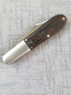 Kroo Traditional Clip Barlow...Blanket micarta scales.elongated steel bolsters..N690..coa & slip.. Kroo Traditional Clip Barlow...Blanket micarta scales.elongated steel bolsters..N690..coa & slip..
