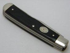 Moore Maker, Inc. Matador, TX USA (Queen Cutlery) 2202 2004 Horn Trapper Knife