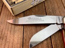Russell Green River Works Stockman Red Pin Feather Jigged Bone Solingen Germany Russell Green River Works Stockman Red Pin Feather Jigged Bone Solingen Germany