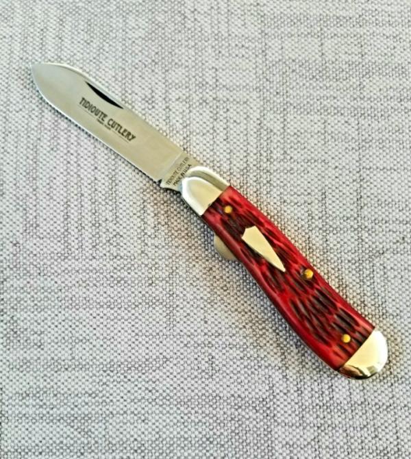 GECs 552113L Hounds Tooth..Red Jigged bone dogleg spear linerlock...3.5" clsd..1 of 39.New in Tube GECs 552113L Hounds Tooth..Red Jigged bone dogleg spear linerlock...3.5" clsd..1 of 39.New in Tube