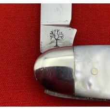 Vintage H. BOKER & CO EE Senator Pen “KING CUTTER” Pocket Knife c.1869-1944 Mother-of-Pearl Vintage H. BOKER & CO EE Senator Pen “KING CUTTER” Pocket Knife c.1869-1944 Mother-of-Pearl