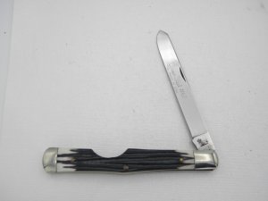 Queen Cutlery #62 large easy open in imitation Winterbottom Bone:  1976, 5 3/8” closed