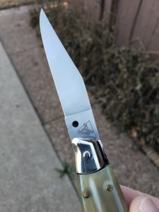 Funky AKC Fishtail Piclock