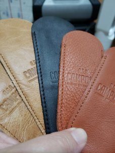 5 A.G.A. Campolin leather sheaths. 5 A.G.A. Campolin leather sheaths.