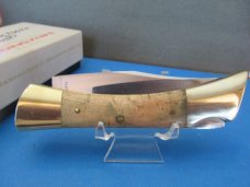 Case XX 1973 Curly Maple Shark Tooth Pattern # 7197 L SSP Case XX 1973 Curly Maple Shark Tooth Pattern # 7197 L SSP