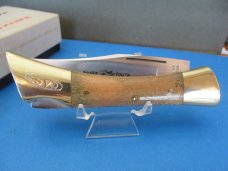 Case XX 1973 Curly Maple Shark Tooth Pattern # 7197 L SSP Case XX 1973 Curly Maple Shark Tooth Pattern # 7197 L SSP