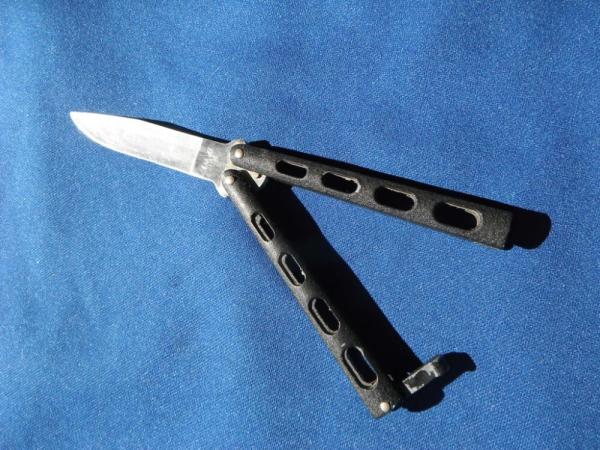 Bear & Son Butterfly Knife / Balisong knife. Nice Solid Butterfly knife MADE IN THE U.S.A.!!!! Bear & Son Butterfly Knife / Balisong knife. Nice Solid Butterfly knife MADE IN THE U.S.A.!!!!