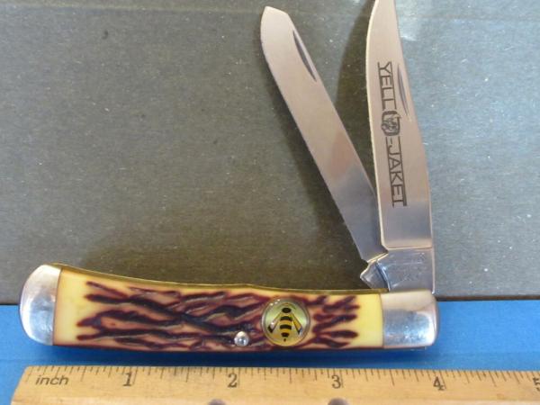 Camillus Yello-Jacket Series Trapper Model #CMH4