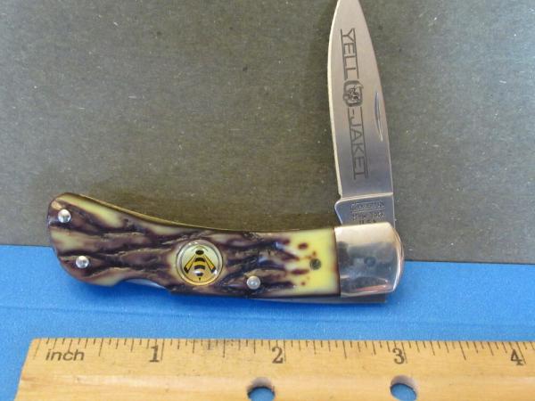 Camillus 2001 Yello-Jacket Series Lockback Model CMH3