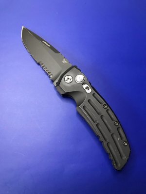 Hogue EX-A01 Automatic Folder: 3.5&#34; Drop Point Blade