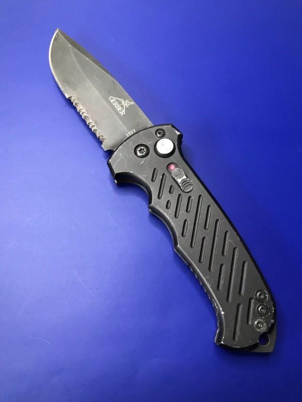 Gerber Auto 06 Tanto Automatic Knife Aluminum Scales Gerber Auto 06 Tanto Automatic Knife Aluminum Scales