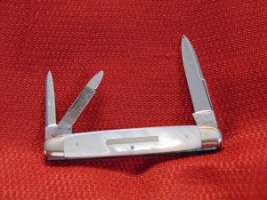 EXCELLENT CONDITION VINTAGE AMERICAN SHEAR & KNIFE CO.  WHITTLER GENUINE PEARL c1853-1914