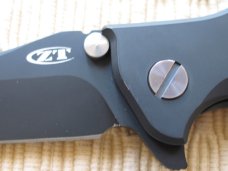 ZERO TOLERANCE 0392 M390 BLACK/PURPLE (ZT 0392 BLK/PUR) DISCONTINED LIMITE EDITION KNIFE -  NIB